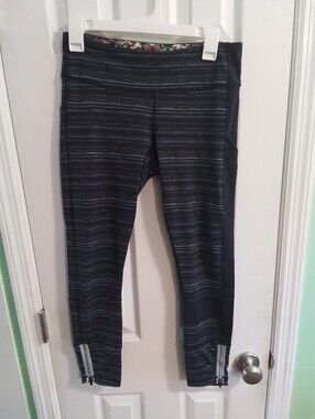 Lululemon Run The World 7/8 Tight Leggings